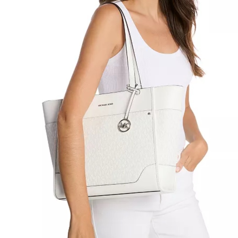 Michael Kors Harrison Extra Large Top Zip Tote Optic White can fit laptop